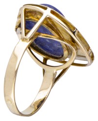 14 kt. Geelgouden ring bezet met ca. 13.06 ct. lapis lazuli.