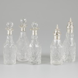 Cruet stand (Verenigd Koninkrijk Londen 1849 Charles Thomas & George Fox) zilver.