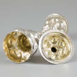 Pronkbeker / ananasbeker (Hanau, Duitsland, J.D. Schleissner & Söhne, circa 1820-30) zilver.