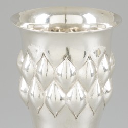 Bloemenvaas zilver.
