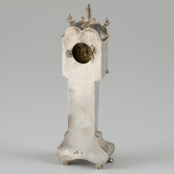 Miniatuur staand horloge zilver.