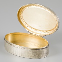 Tabaksdoos zilver.