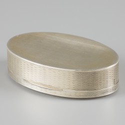 Tabaksdoos zilver.