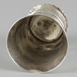 17e-eeuwse berkemeier drinkbeker (Antwerpen, België 1625-1628) zilver.