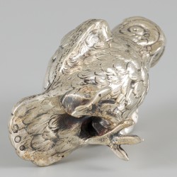Miniatuur uil zilver.