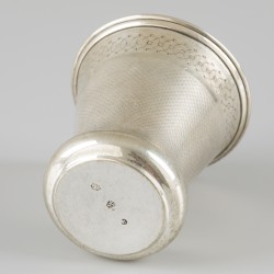 Drinkbeker zilver.