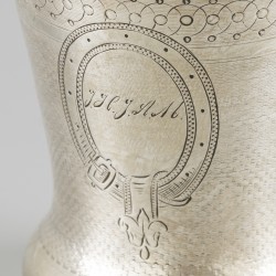 Drinkbeker zilver.
