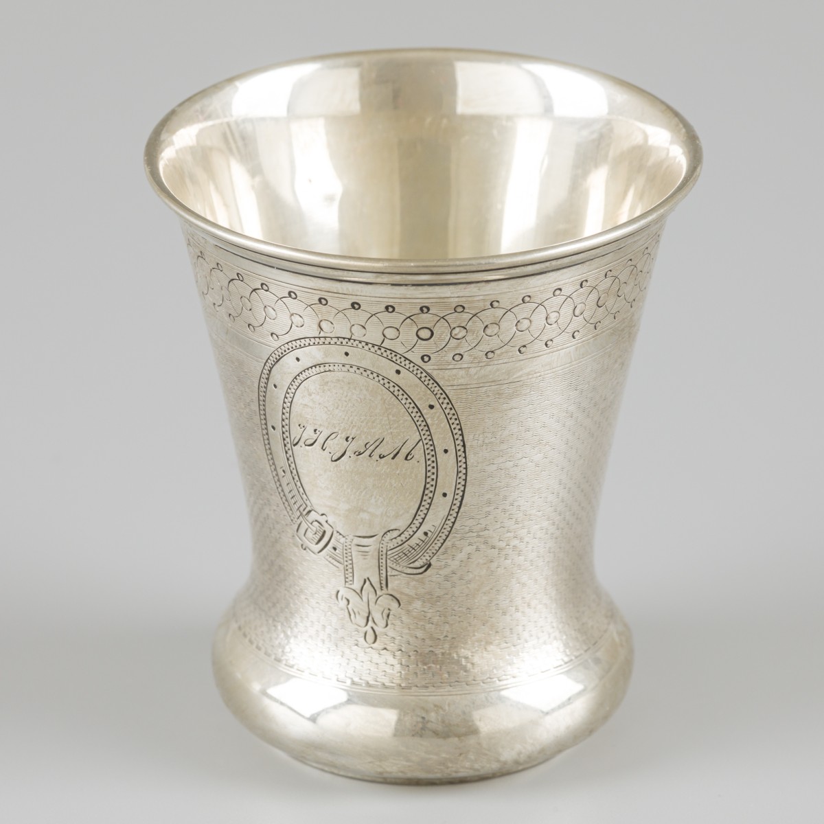 Drinkbeker zilver.