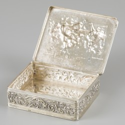 Tabaksdoos zilver.
