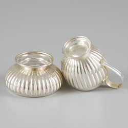 2-delig roomstel zilver.