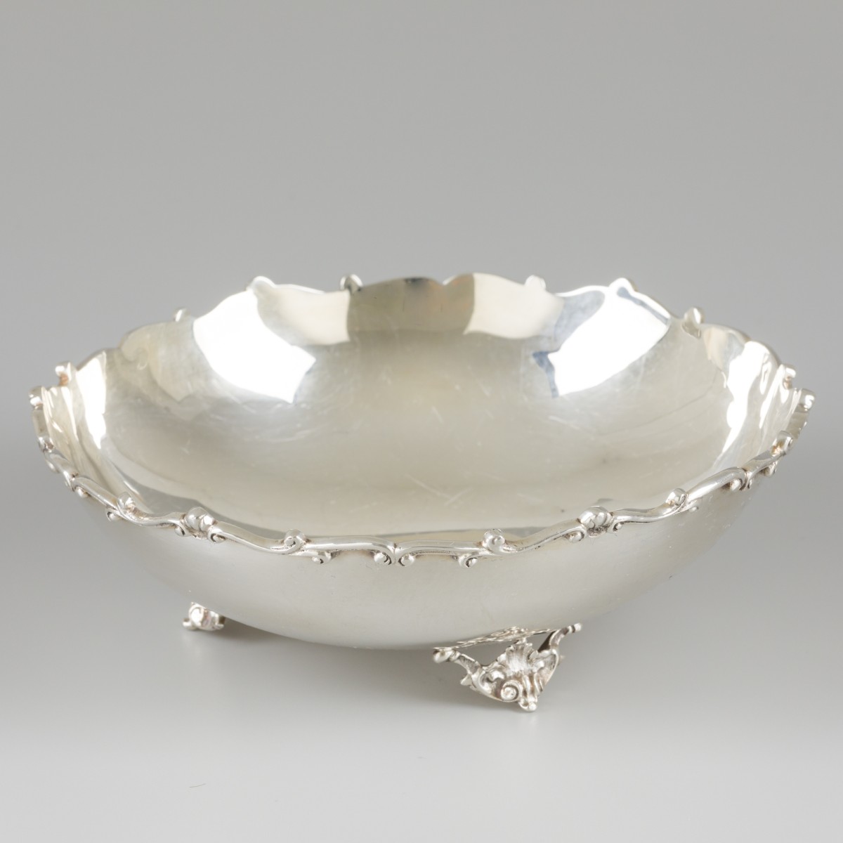 Druivenschaal zilver.