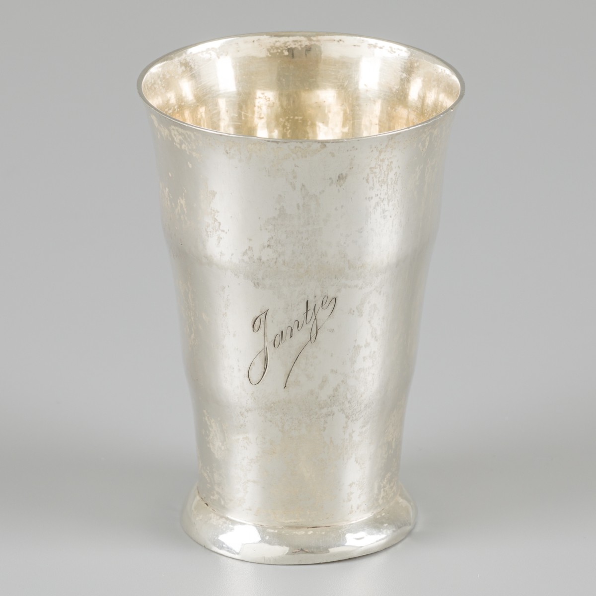 Geboortebeker zilver.