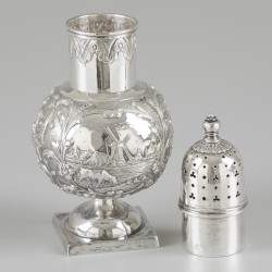 Strooibus zilver.