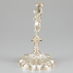 Basement met putto zilver.