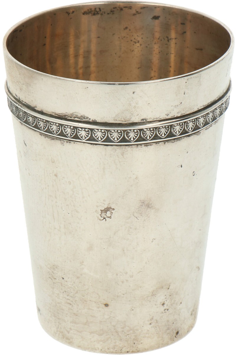Drinkbeker zilver.