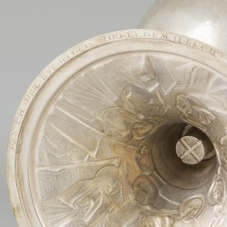 Miskelk zilver.