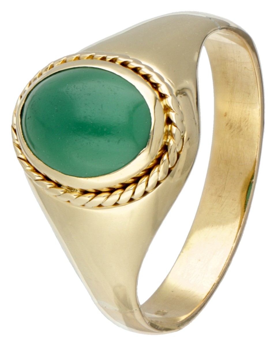 18 kt. Geelgouden vintage stirrup ring bezet met ca. 1.56 ct. chrysopraas.