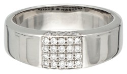 14 kt. Witgouden ring bezet met ca. 0.38 ct. diamant.