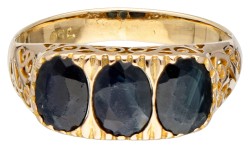 Vintage 14 kt. geelgouden 3-steens ring bezet met ca. 2.07 ct. natuurlijke saffier.