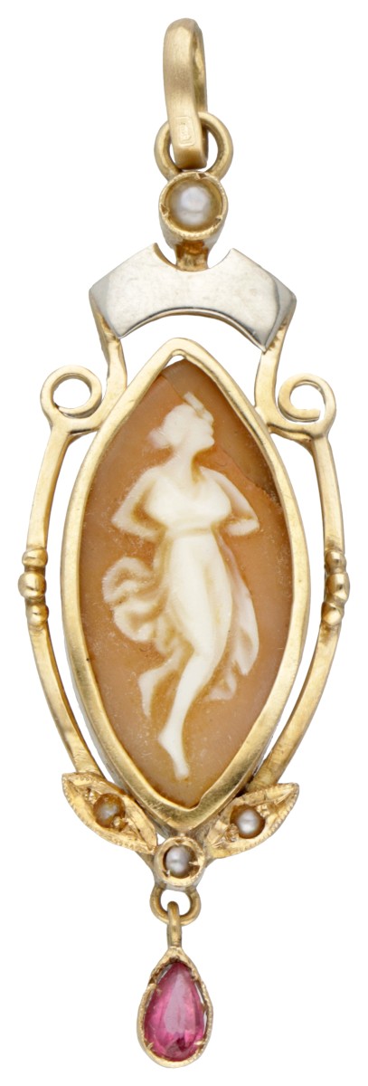14 kt. Bicolor gouden hanger bezet met een schelpcamee, glasgranaat en zaadparel.