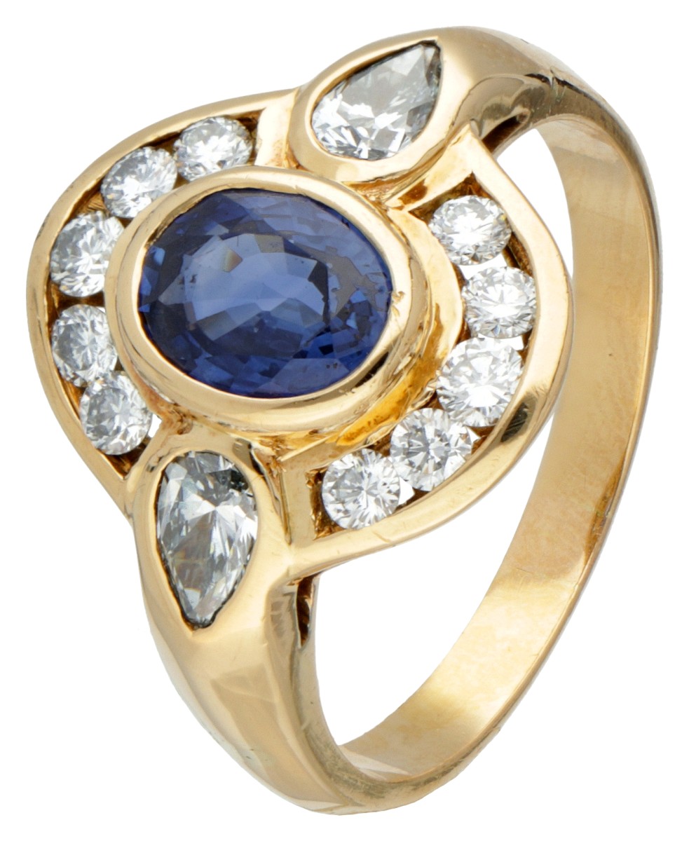 18 kt. Geelgouden ring bezet met ca. 0.56 ct. diamant en ca. 1.21 ct. natuurlijke saffier.