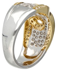 18 kt. Bicolor gouden ring bezet met ca. 0.65 ct. diamant.