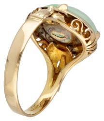 20 kt. Geelgouden vintage ring bezet met ca. 3.38 ct. jade.