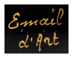Vintage 14 kt. geelgouden Email d'Art Limoges hanger.