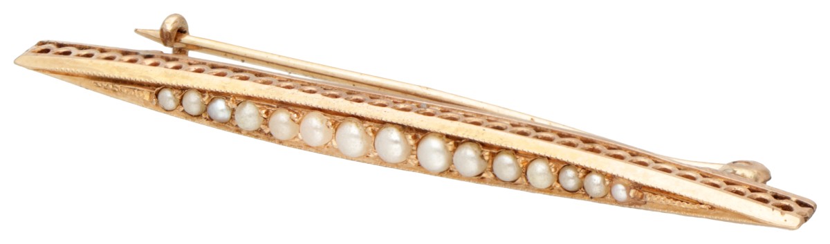 Antieke 14 kt. roségouden broche bezet met zaadparels.