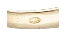 Antieke 14 kt. geelgouden/sterling zilveren halo ring bezet met roos geslepen diamanten.