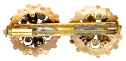 14 kt. Geelgouden broche vervaardigd uit antieke Nederlandse streekdracht onderdelen.