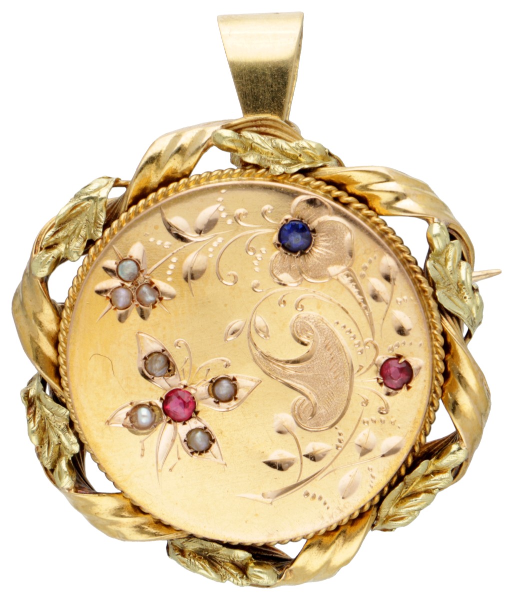 Antieke 18 kt. geelgouden floraal gegraveerde broche / hanger met top-doubletten als imitatie en zaadparels.