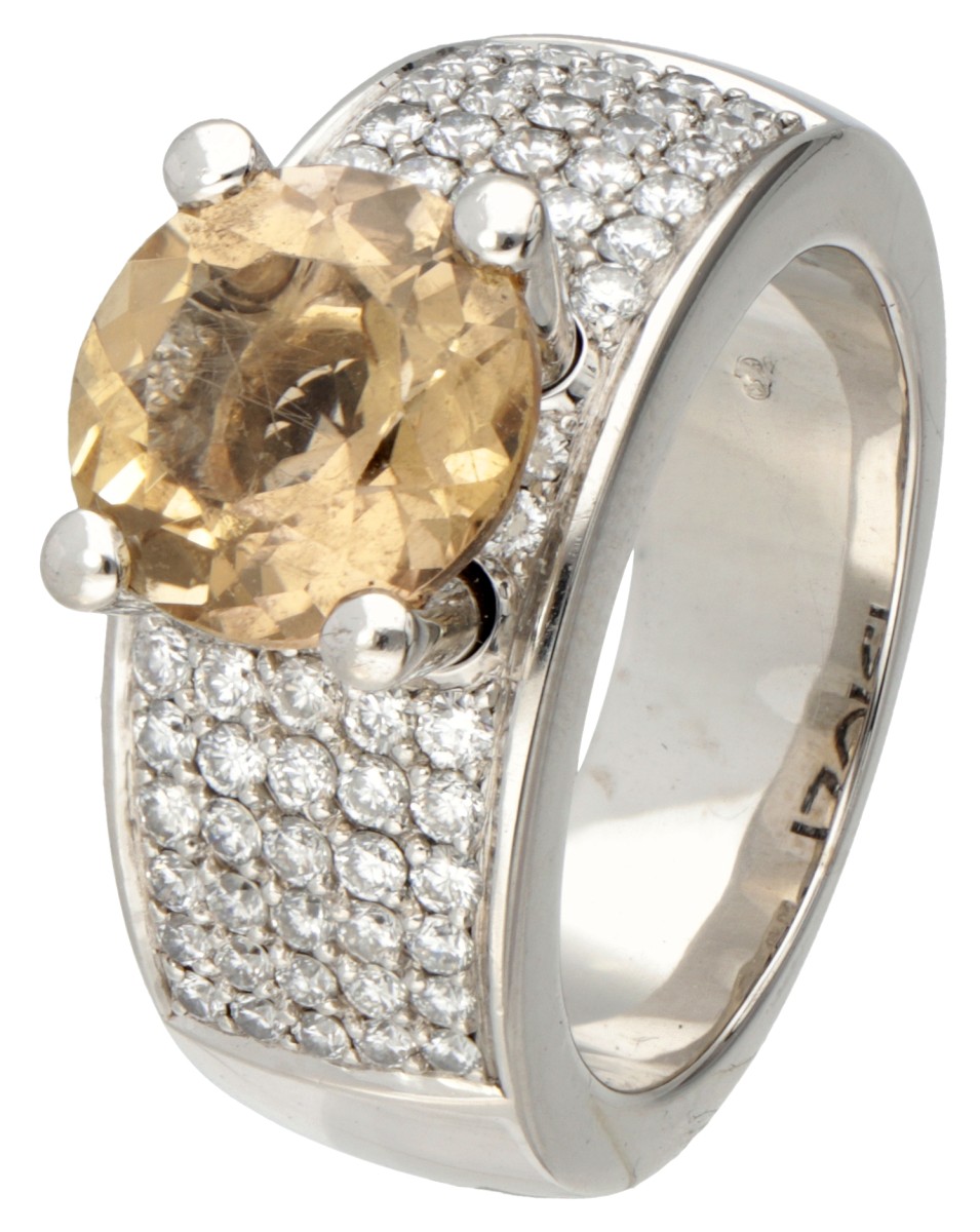 18K. Witgouden Bigli ring bezet met ca. 0.66 ct. diamant en ca. 2.75 ct. citrien.