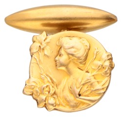 18 kt. Geelgouden art nouveau manchetknopen met een dame omringd door irissen, gesigneerd E. Dropsy.