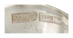 Sterling zilveren ring met spectroliet door Finse designer voor Kaunis Koru.