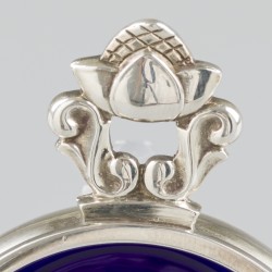 Zoutkelder (Kopenhagen, Georg Jensen) model: 62 Acorn zilver.