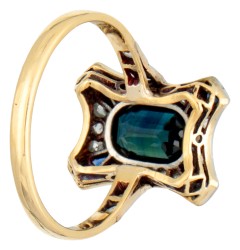 18 kt. Bicolor gouden art deco ring bezet met ca. 1.25 ct. saffier en diamant.