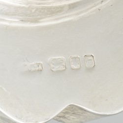 2-delige set kandelaren (Londen, A. Taite & Sons Ltd) zilver.