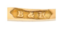 Edwardiaanse 18 kt. geelgouden en Pt 950 platina ring bezet met ca. 0.04 ct. diamant.