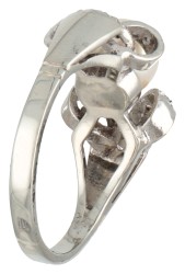 Vintage 18 kt. witgouden ring bezet met roos geslepen diamant en parel.