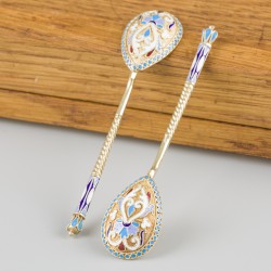 12-delige set cloisonné geëmailleerde theelepels (Moskou, Vasily Semenovich  Agafonov 1895-1917) goud-verguld / zilver.