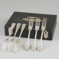 12-delige bestekcassette zilver.