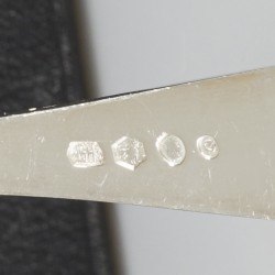 30-delige bestekcassette zilver.
