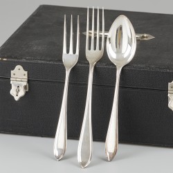 30-delige bestekcassette zilver.
