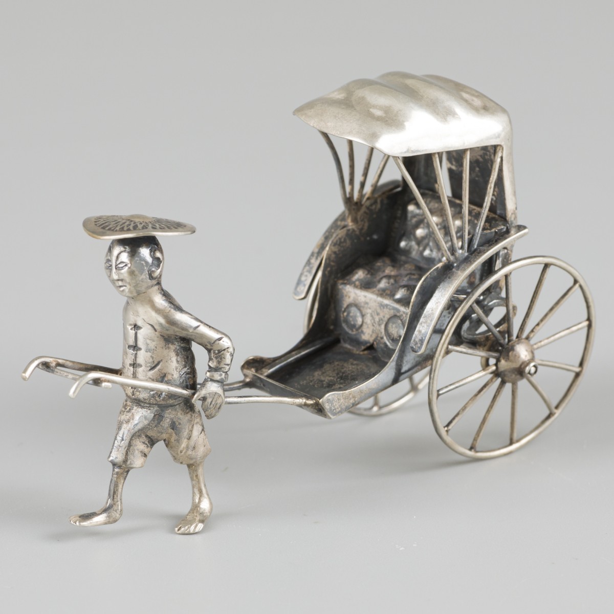 Miniatuur riksja (China export) zilver.