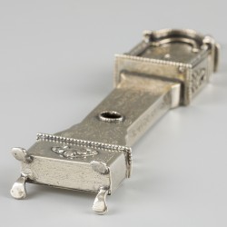 Miniatuur staand horloge zilver.