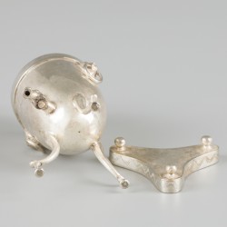 Miniatuur kraantjeskan zilver.