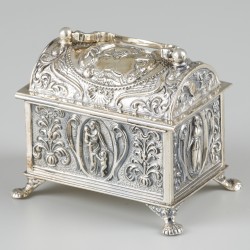 Knottenkistje zilver.