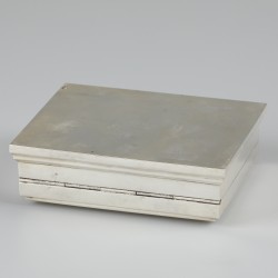 Tabaksdoos zilver.