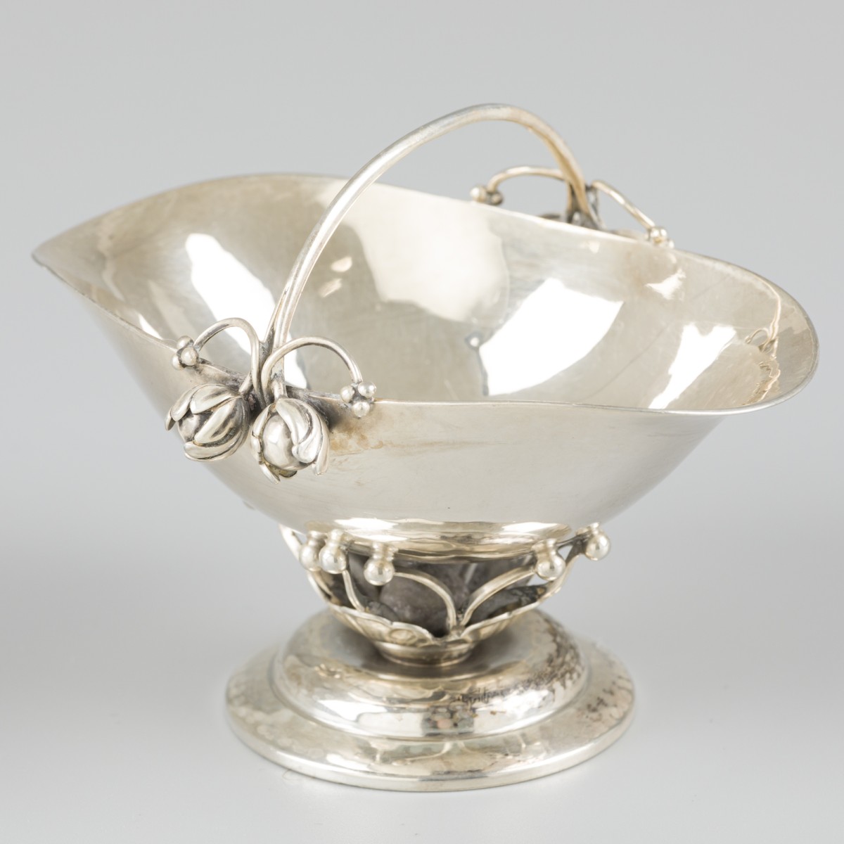 Zoutkelder (Kopenhagen, Georg Jensen nr. 235A, 1933-1944) zilver.